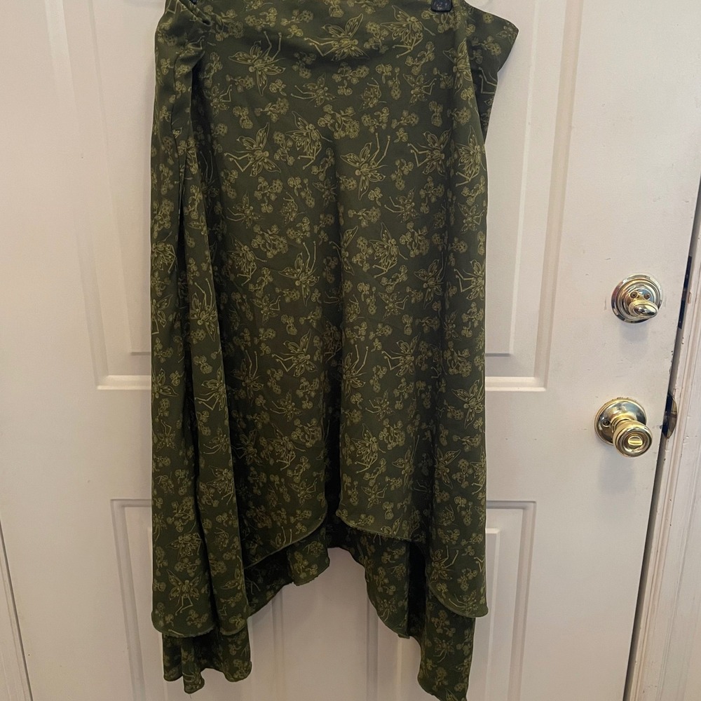 Thorn & Fable Olive Green Skeleton Fairy Print Handkerchief Hem Midi Skirt 1X - Picture 4 of 7